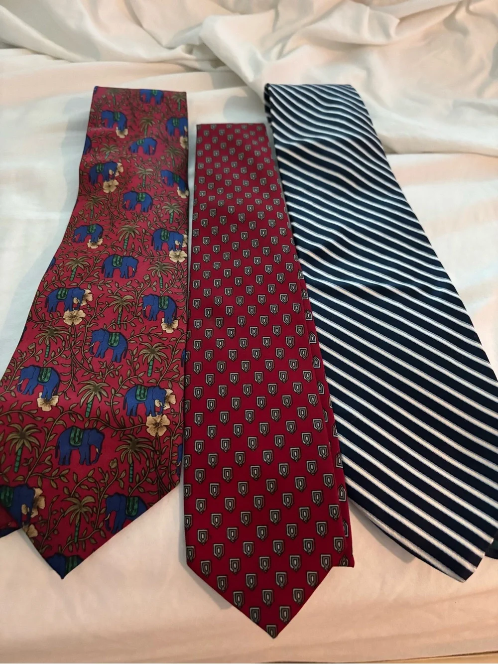 Tommy Hilfiger Navy & Red Patterned Tie Set